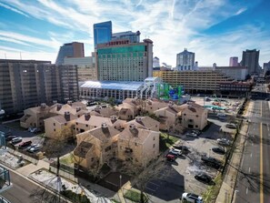 Exterior - Coastal Cove-Pet Friendly Unit, Next to Water Park (Atlantic City)