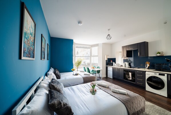 1 slaapkamer, een strijkplank/strijkijzer, gratis wifi, beddengoed