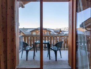 Interior - 40m from ski slopes, 3rd floor, swimming pool, sauna, tv, ski locker, 38m², Les Orres (Les Orres)