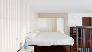 Bügeleisen/Bügelbrett, WLAN, Bettwäsche