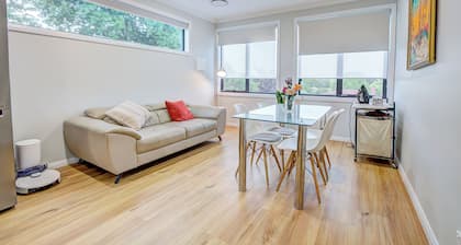 Luxury Modern House Near CBD