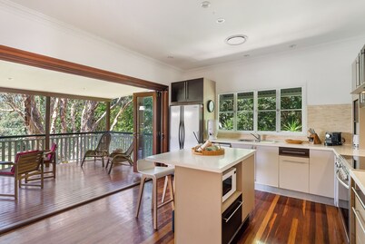 Absolute River Front & Views  - Close to beach and shops