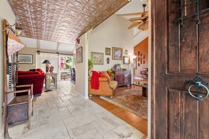 TV connectée, cheminée