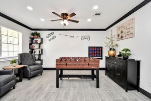 Spielezimmer