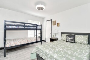 3 chambres, bureau, Wi-Fi, draps fournis