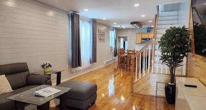 Nestled Away- Comfortable 3BDRM, Central Location