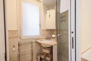 Regadera y bidet 