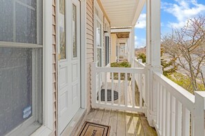 Exterior detail - Chic Haven-1 Block to Inlet Boardwalk,Close to All (Atlantic City)