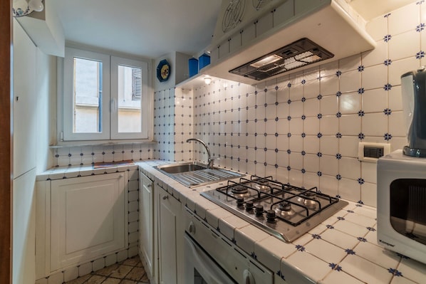 Microwave, stovetop, dishwasher, toaster