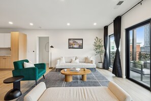 Smart TV, ping pong, books