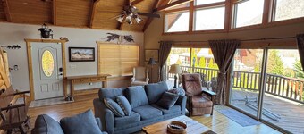 GhostMountainDirectView SaunaHotTubNearSkiResortPetFriendlyTeslaCharger