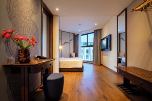 Suite junior, alberca privada | Caja de seguridad en la habitación, wifi gratis y ropa de cama 