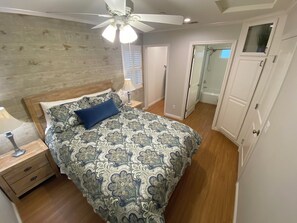 1 bedroom, iron/ironing board, travel cot, free WiFi