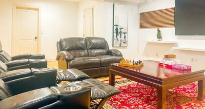 Vancouver Private 3 bedrooms 3 bathroom, 5 Min to airport, 15 min to Downtown.