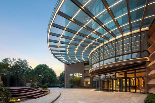 المنشأة من الخارج