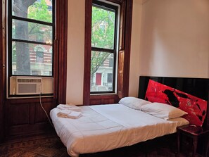1 chambre, fer et planche à repasser, Wi-Fi, draps fournis