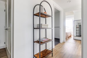 2 dormitorios, tabla de planchar con plancha, wifi y ropa de cama