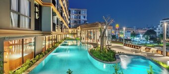 Salaya One Hotel & Service Apartment