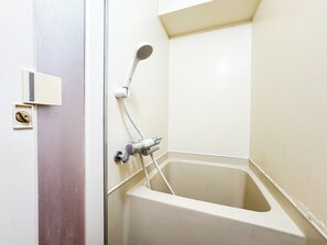 Apartment | Bathroom