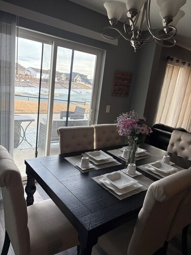 Welcome to Molly’s Place! 3-bedroom waterfront townhome in Mandan