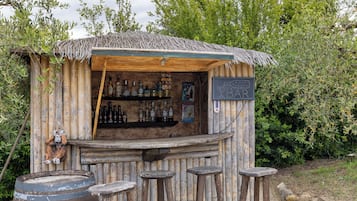 Bar (in der Unterkunft)