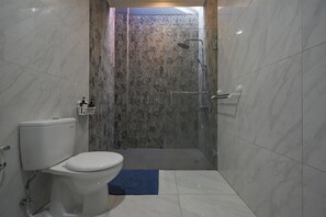 Family Villa, 2 Bedrooms, Non Smoking | Bathroom | Shower, free toiletries, bathrobes, towels - Casa de Sonya by Great Bali Villas (Kutuh)
