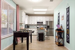 Mikrowelle, Ofen, Herdplatte, Geschirrspüler