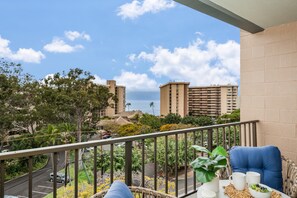 Apartment | 2 bedrooms, Internet - Kahana Manor 608 in Lahaina (Lahaina)