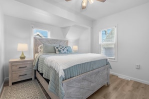 3 bedrooms, desk, iron/ironing board, free WiFi