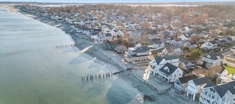 Amazing 3BR Wildermere Beach Retreat, with Jacuzzi