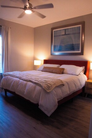 3 bedrooms, in-room safe, desk, iron/ironing board