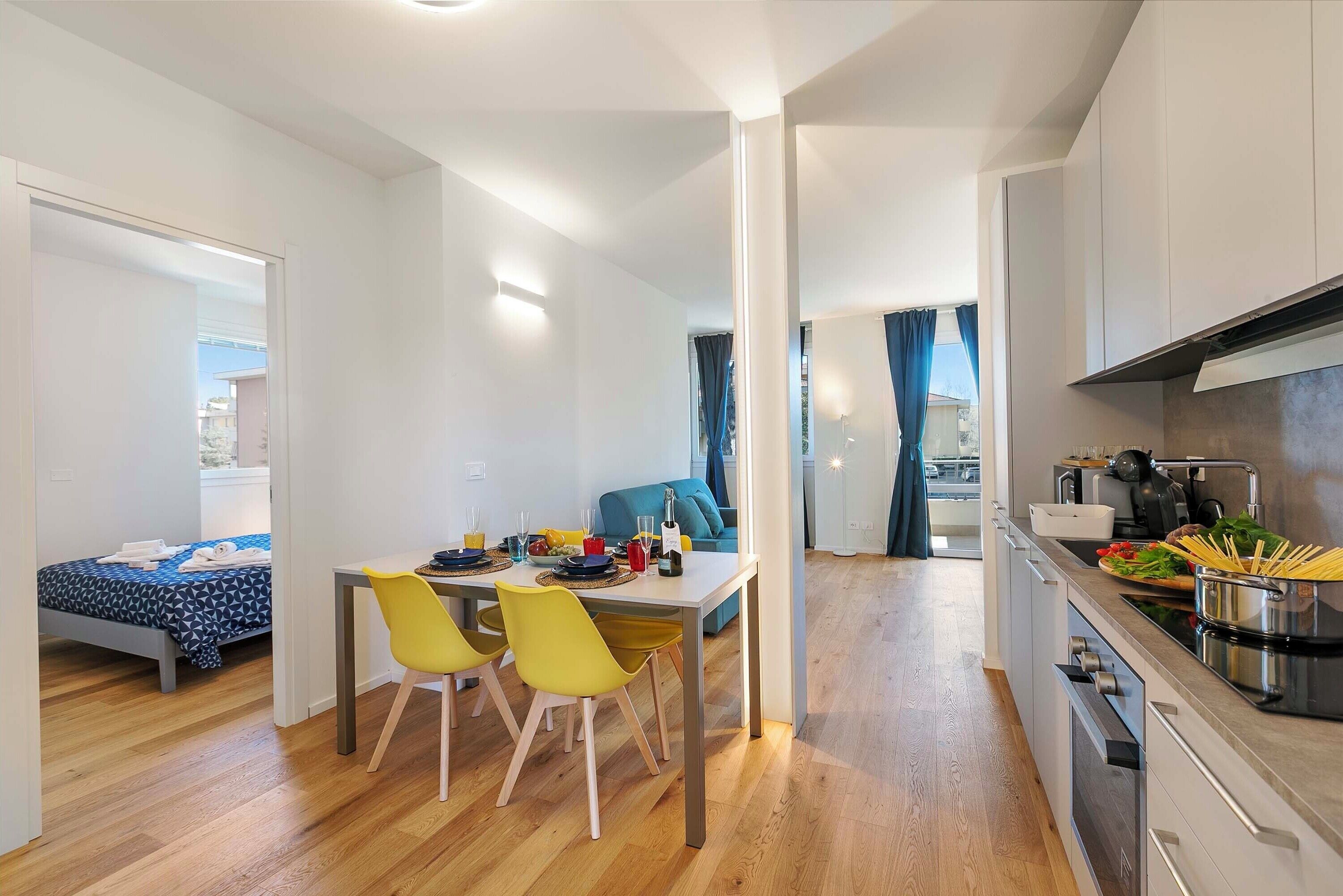 Geladeira, fogão, cooktop, lava-louças