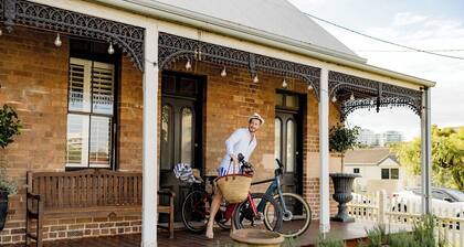 Little Milton Heritage Cottage 5 minutes walk to Harbour,