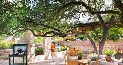Charming 2-bedroom villa with WiFi, fitness room in San Antonio