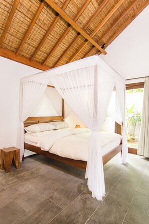 1 bedroom, desk, iron/ironing board, WiFi