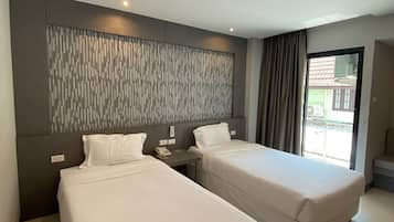 Superior Twin Room, 2 Single Beds, City View | Laptop workspace, rollaway beds, free WiFi, bed sheets