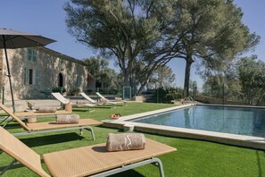 Pool - Llampí, Nature, swimming pool and Mallorcan charm (Maria De La Salut)