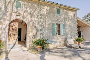 Exterior - Llampí, Nature, swimming pool and Mallorcan charm (Maria De La Salut)