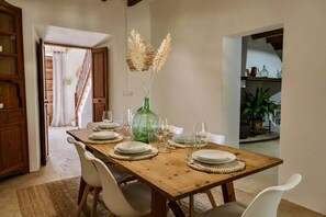 Dining - Llampí, Nature, swimming pool and Mallorcan charm (Maria De La Salut)