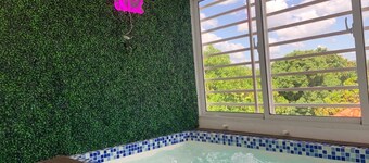 Charming Getaway in the Heart of Baní – Private Jacuzzi Included!
