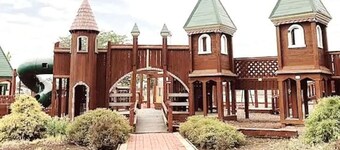 Emerald - GREAT PARK, 3br, Yard, Pet-Friendly