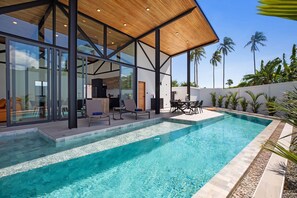 Outdoor pool, pool loungers