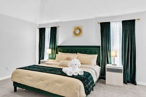 4 bedrooms, desk, iron/ironing board, travel cot