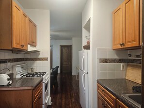 Private kitchen - Unit with a private bathroom in beautiful brownstone (New York)