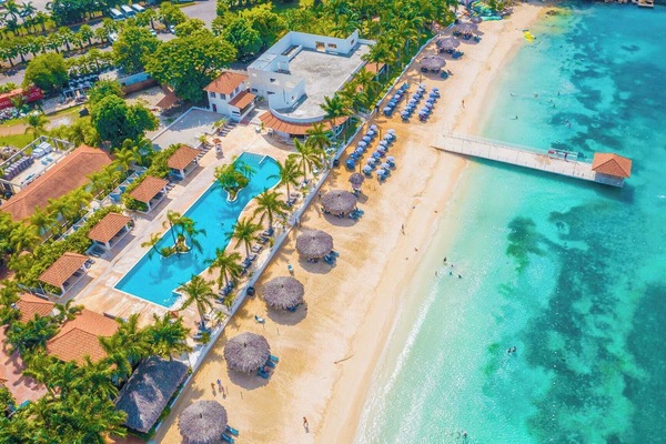 Puerto Seco beach 3 min away