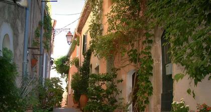 Authenticité Maison 4 pers en bord de ruisseau à Ramatuelle