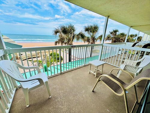 Ocean Front well furnished 1-bedroom condo with great view!