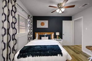 3 Schlafzimmer, Bügeleisen/Bügelbrett, WLAN, Bettwäsche
