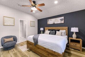 3 bedrooms, iron/ironing board, WiFi, bed sheets
