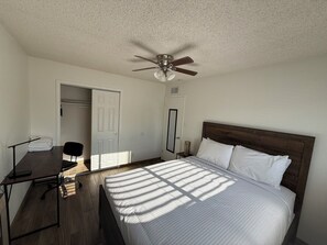 3 Schlafzimmer, Bügeleisen/Bügelbrett, WLAN, Bettwäsche